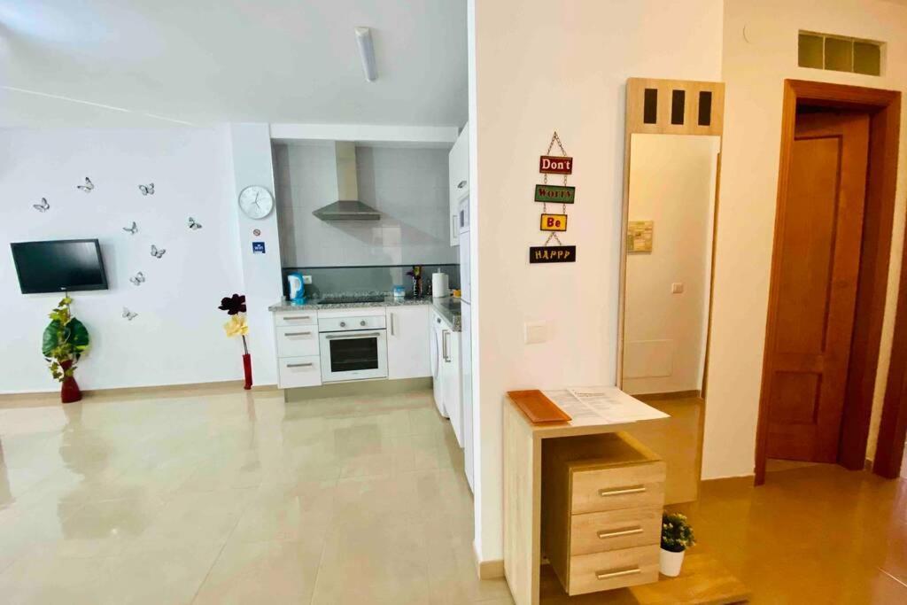 “Smile Nerja” Chic Apartment With Wifi, 4 Guests Eksteriør billede