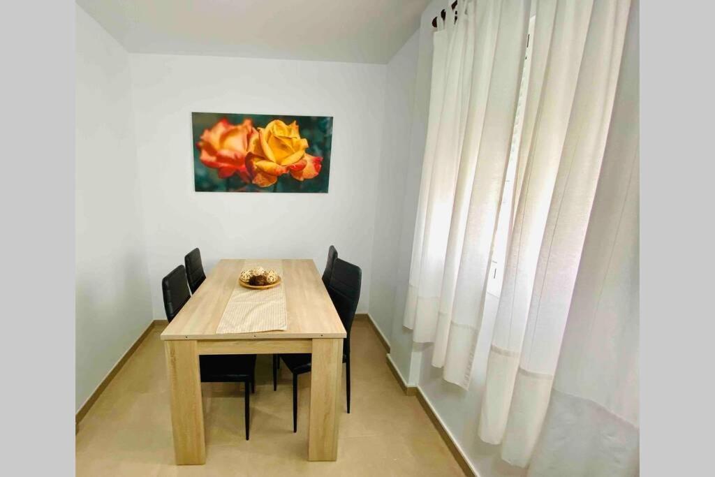 “Smile Nerja” Chic Apartment With Wifi, 4 Guests Eksteriør billede