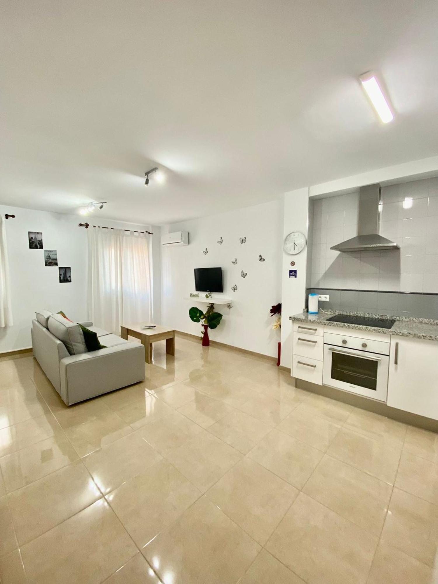 “Smile Nerja” Chic Apartment With Wifi, 4 Guests Eksteriør billede