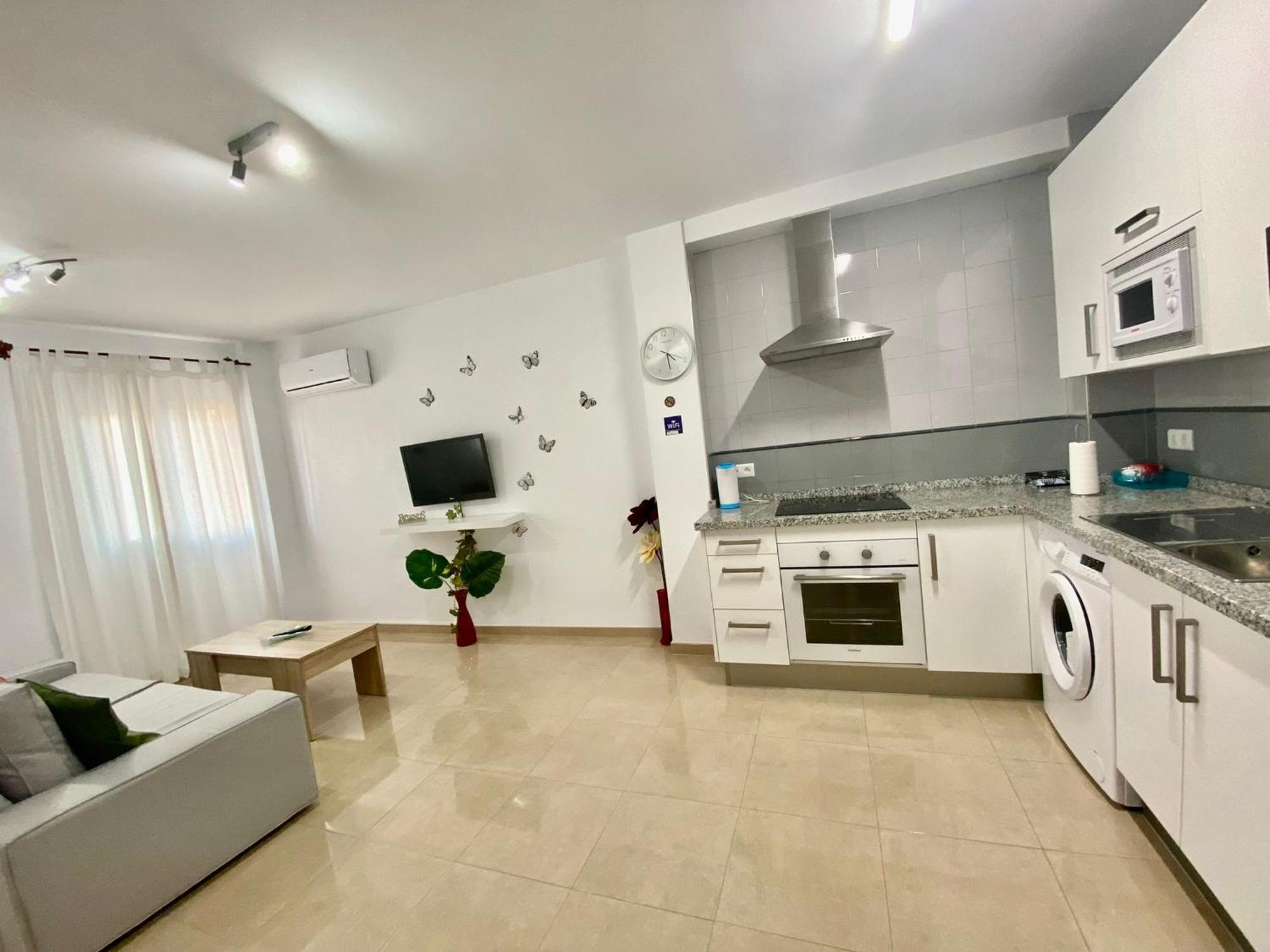 “Smile Nerja” Chic Apartment With Wifi, 4 Guests Eksteriør billede