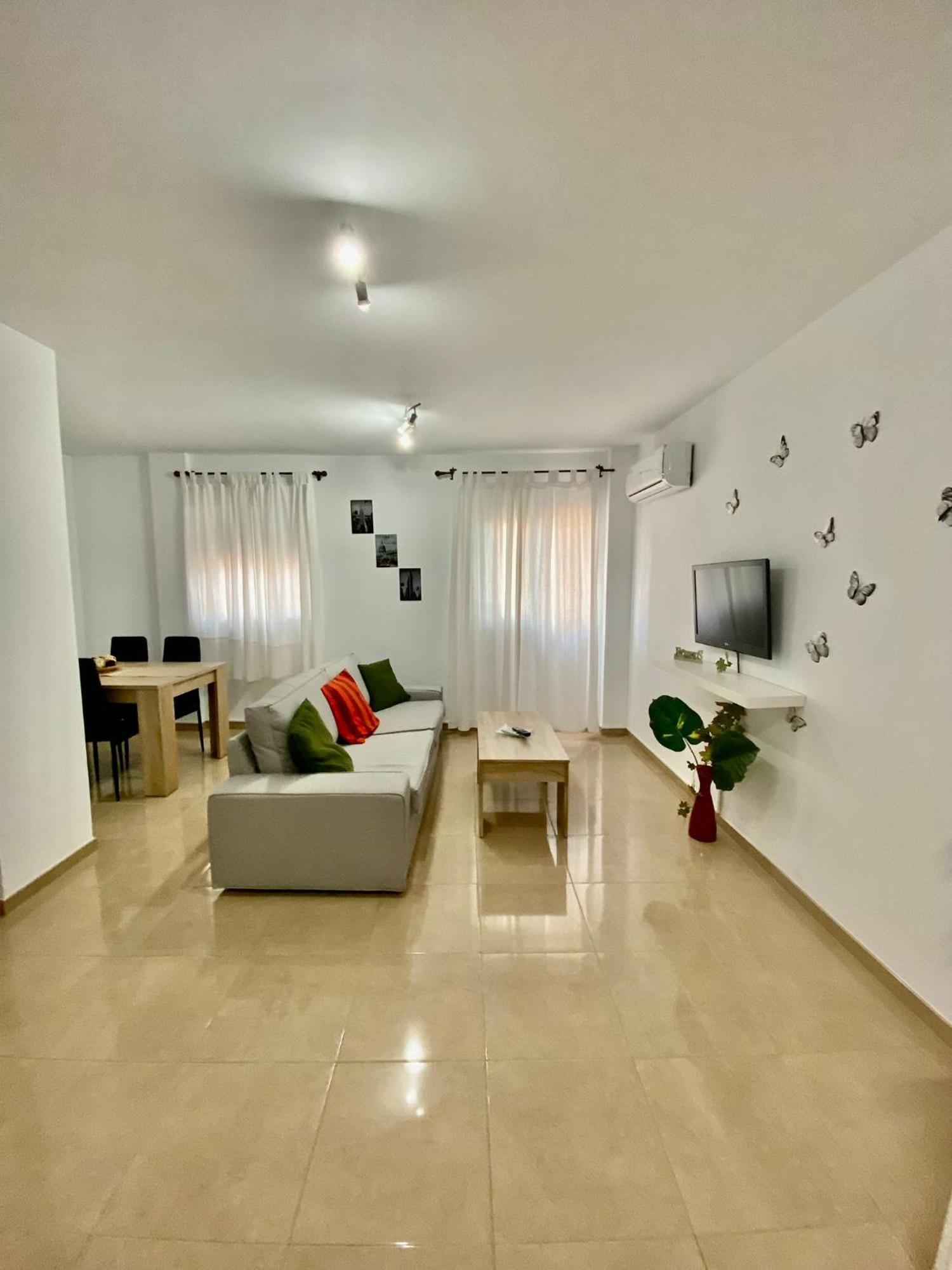 “Smile Nerja” Chic Apartment With Wifi, 4 Guests Eksteriør billede